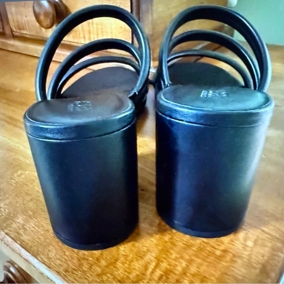 NWOT Nordstrom Rack Women’s healed Sandals shoes - Picture 4 of 9